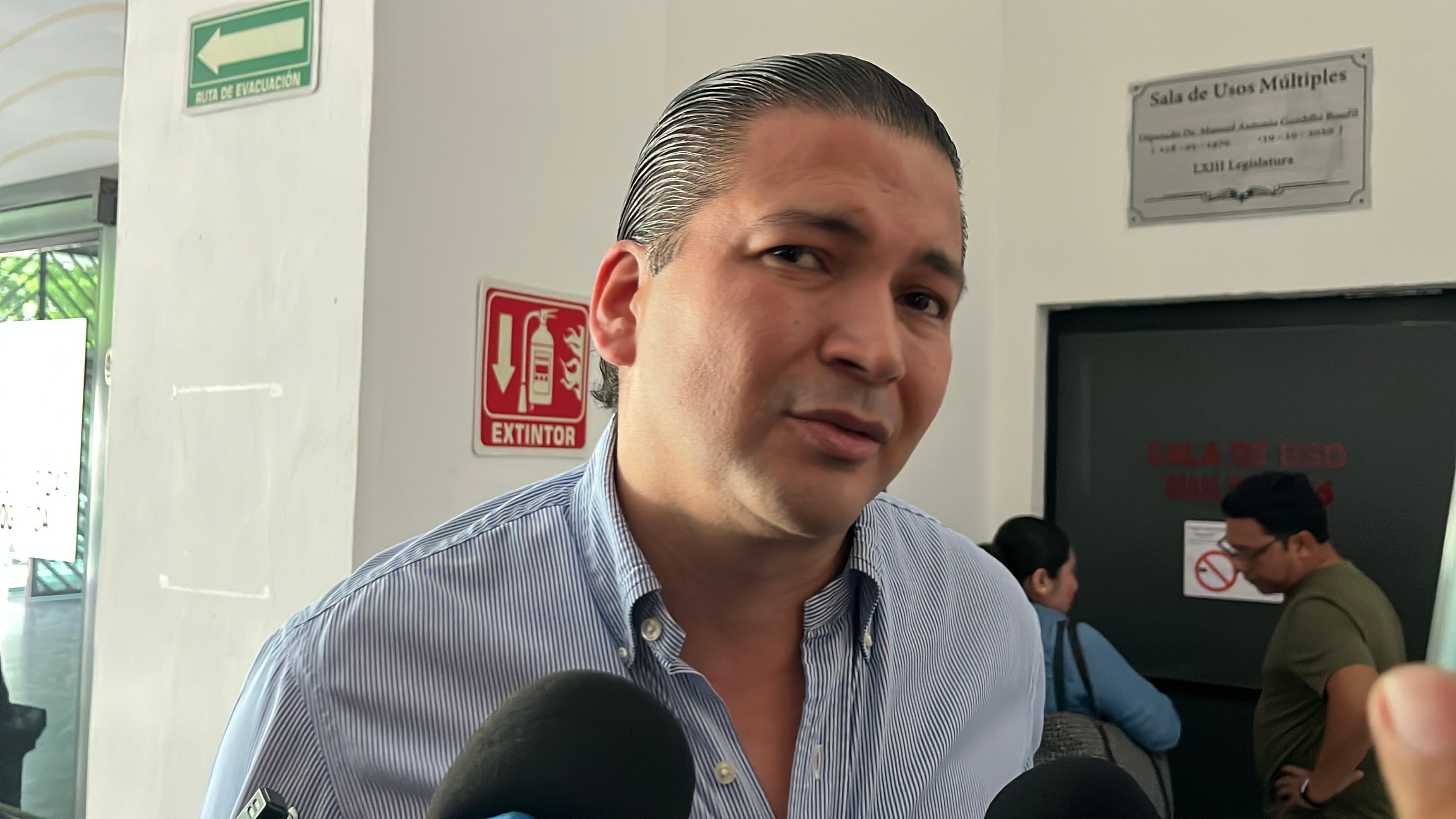 Legítimo el diálogo que pide el PRD, admite Bracamonte 