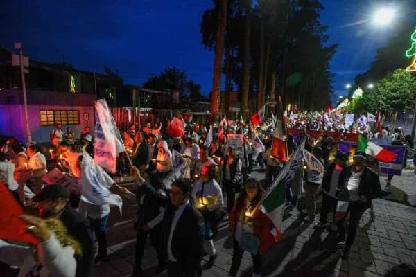 Cercan Congreso, sesionan en deportivo