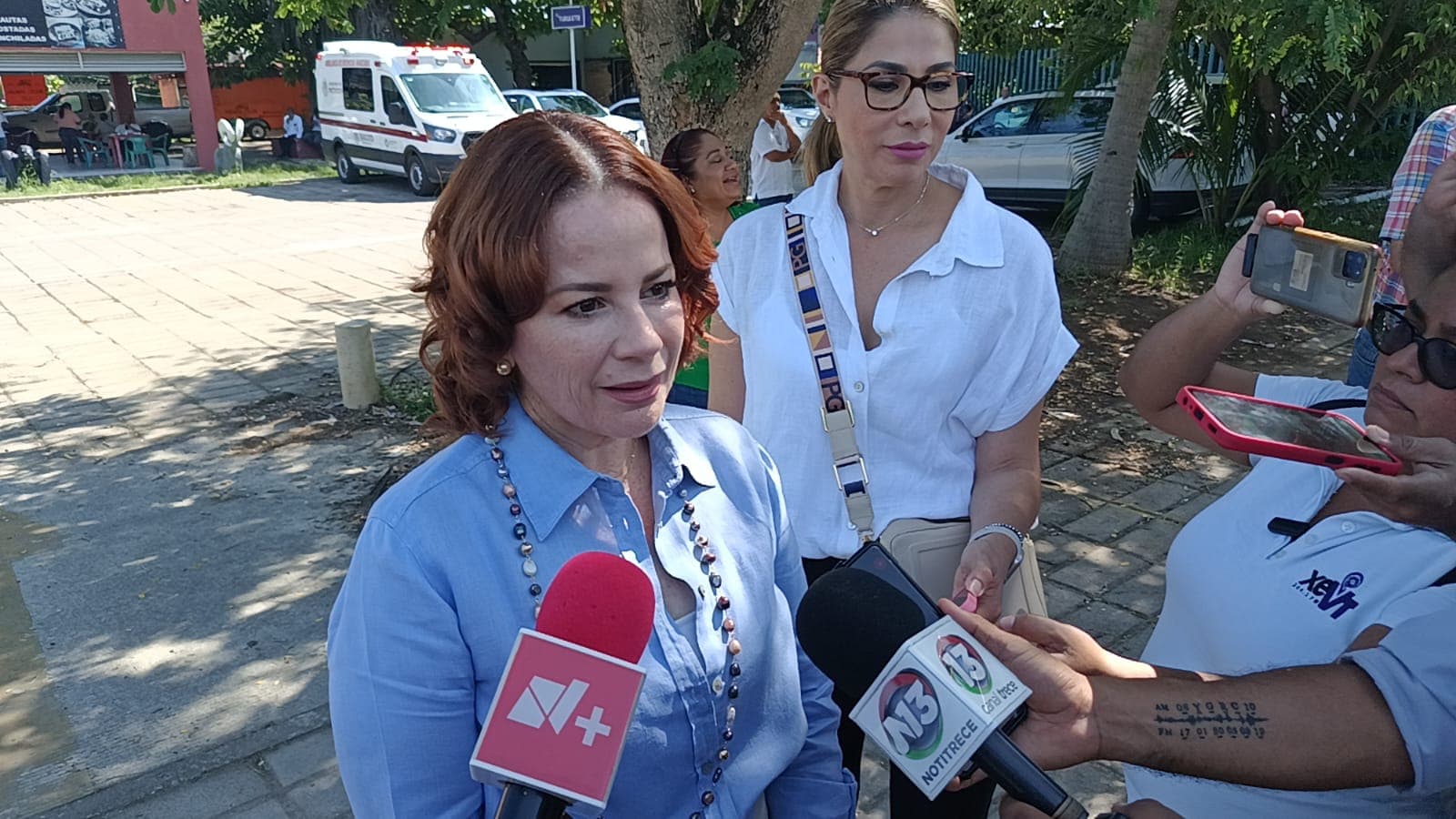 Prevén sanciones por retraso en reubicación de reloj floral 