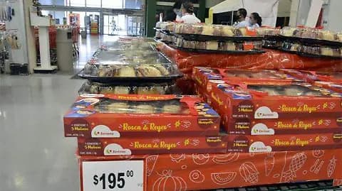 ¡Reventa opaca tradición! 