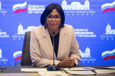 ImagenCede Trump poder a vicepresidenta de Maduro pero lanza advertencia 