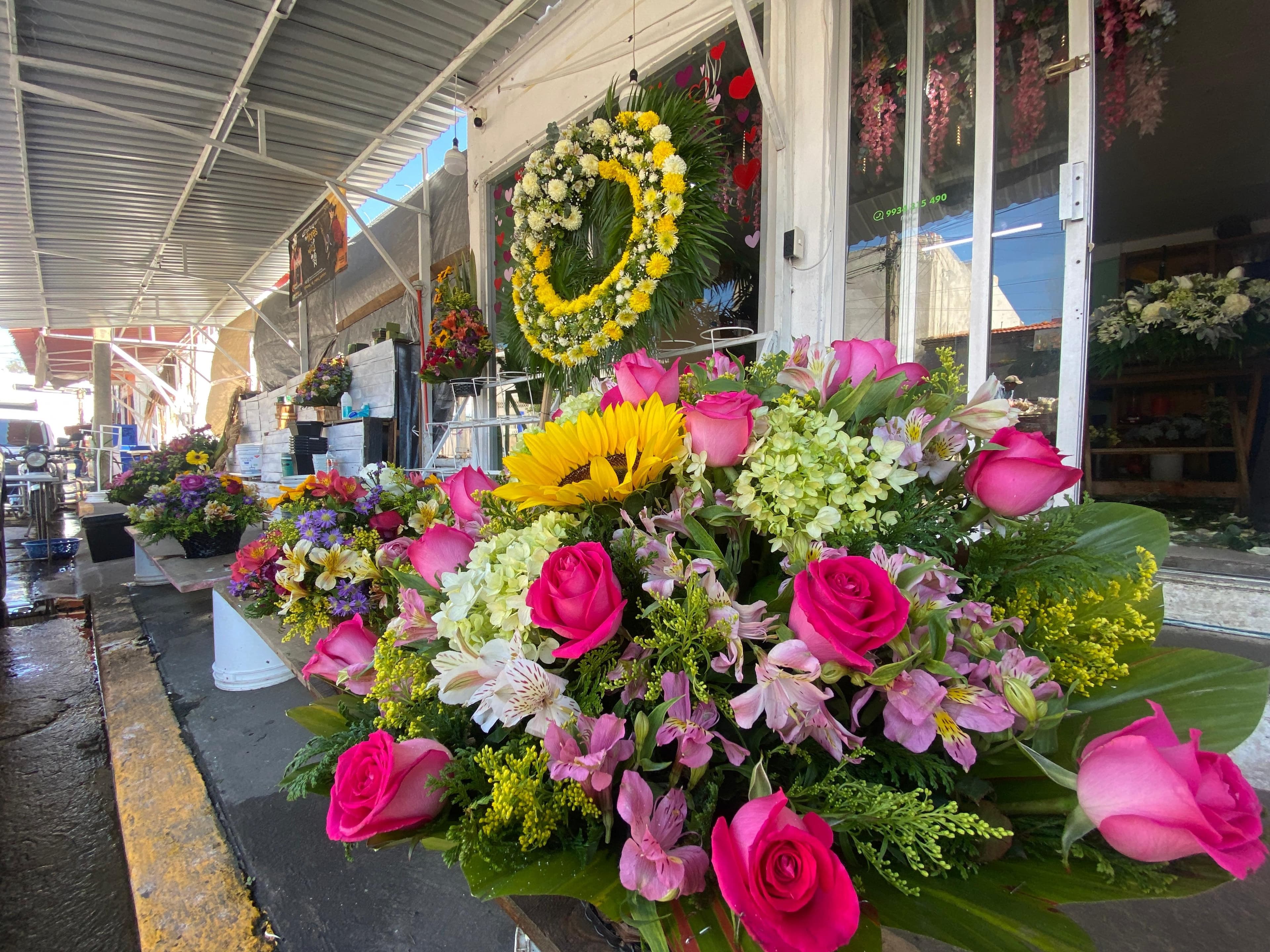¿Por qué las flores cuestan más caras a principios de año? 