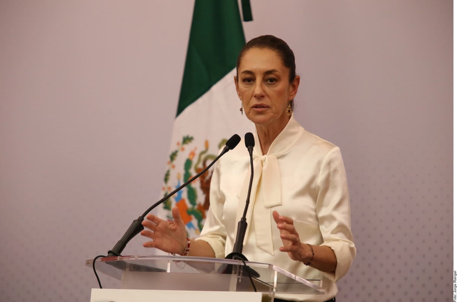 Descarta Sheinbaum desaparecer Afores 