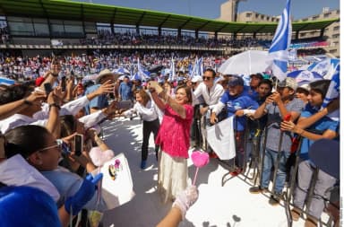 ImagenCalló Claudia ante fin de programas: Xóchitl 