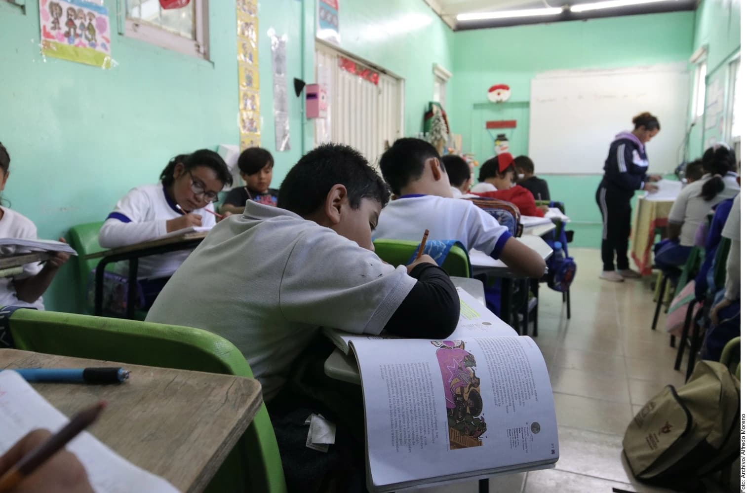 Boicotean educación; matrícula se desploma 