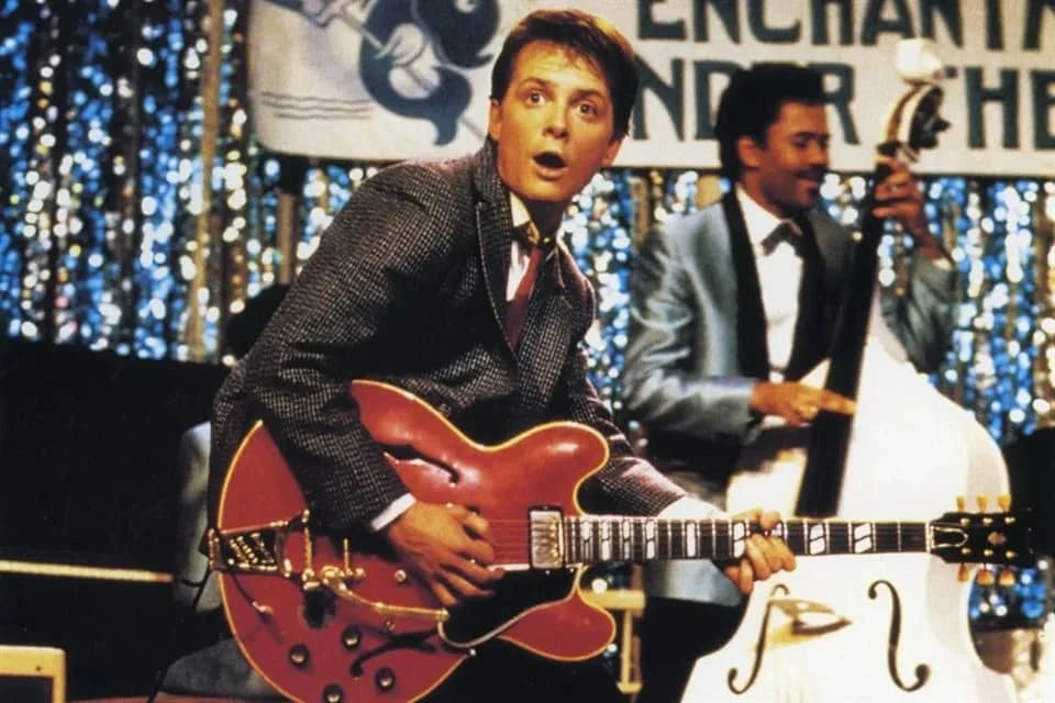 Busca Michael J. Fox guitarra perdida de “Volver al Futuro”