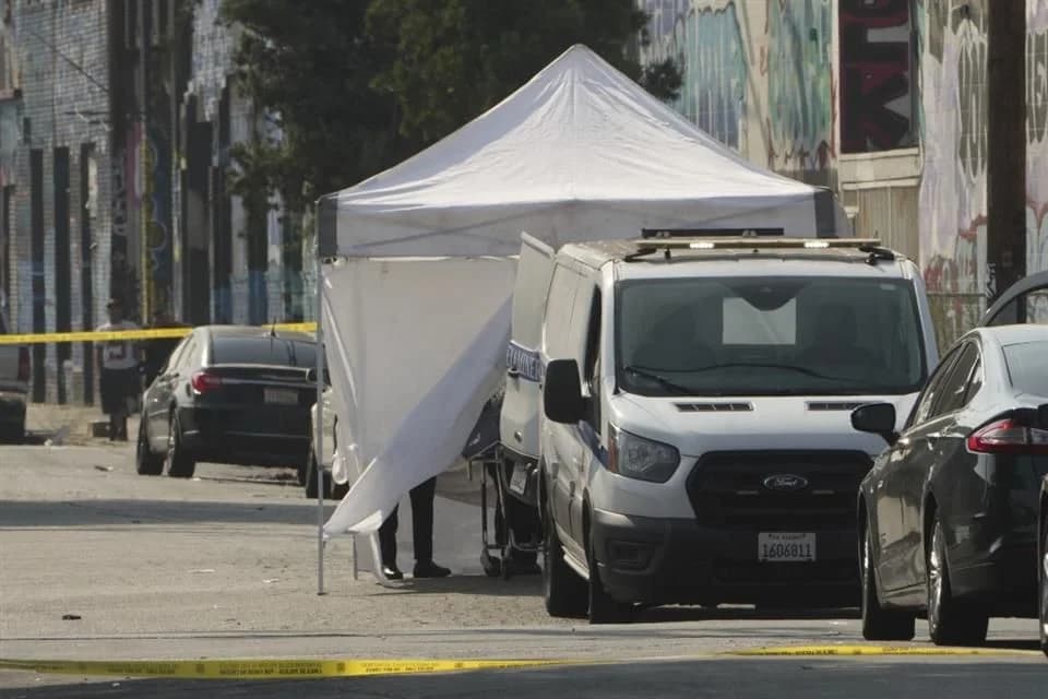 Deja tiroteo dos muertos y seis heridos en Los Ángeles