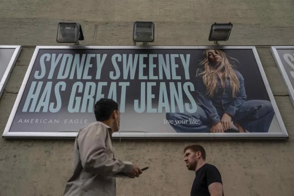 Elogia Trump a Sydney Sweeney y dice que no tolera a Swift