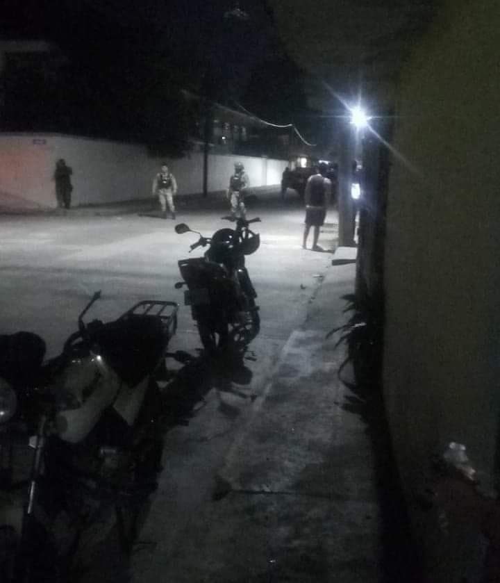 Ejercito y GN realizan operativo en Comalcalco 