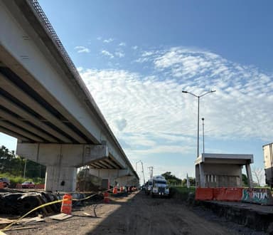 ImagenLicitarán construcción de 40 puentes y carreteras afectadas por lluvias en Veracruz