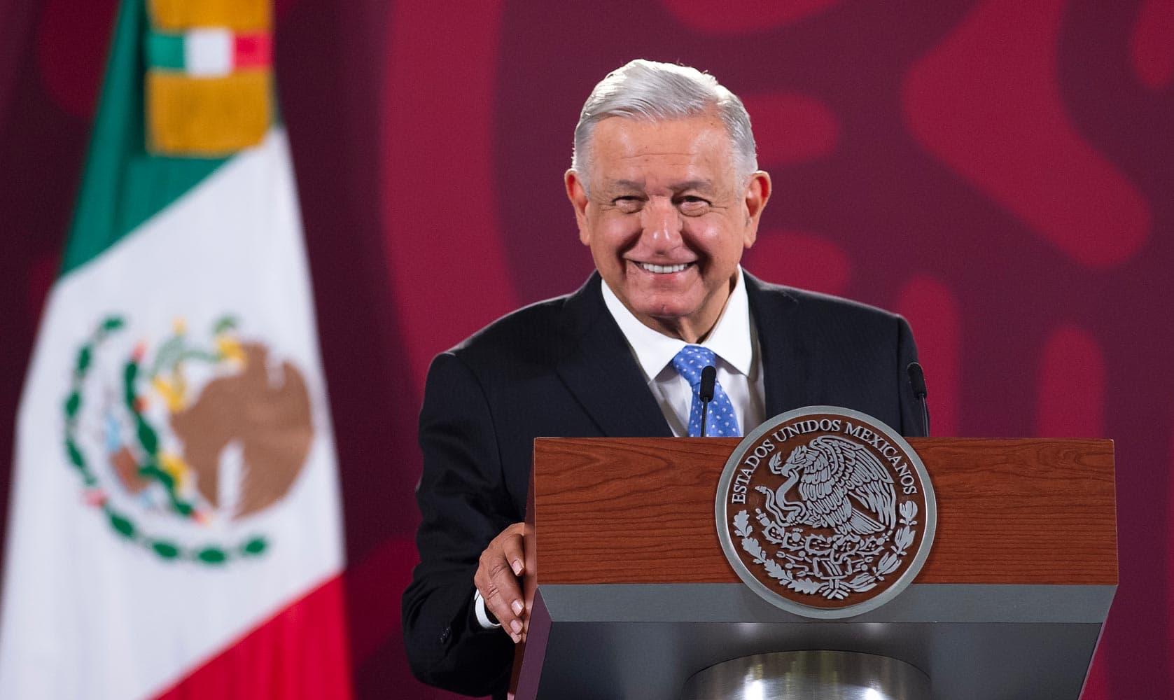 Llaman 'reformas para el pueblo' a iniciativas de AMLO 