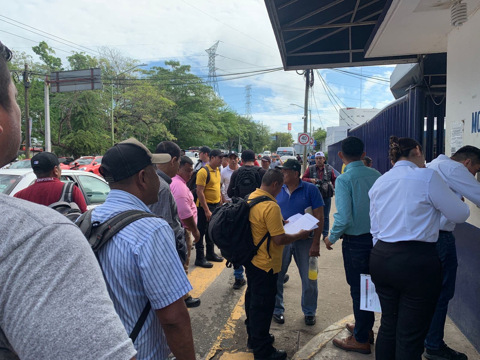 Incumple Gobierno a 1 mil policías; siguen sin recibir aumento: Colectivo 