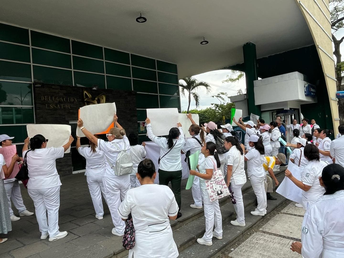 Marchan enfermeros en Tapachula