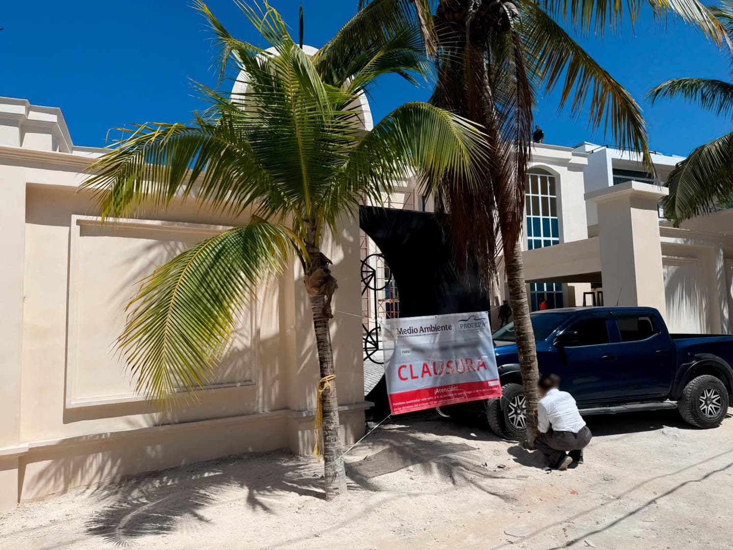 Profepa clausura tres inmuebles en costa de Puerto Morelos 
