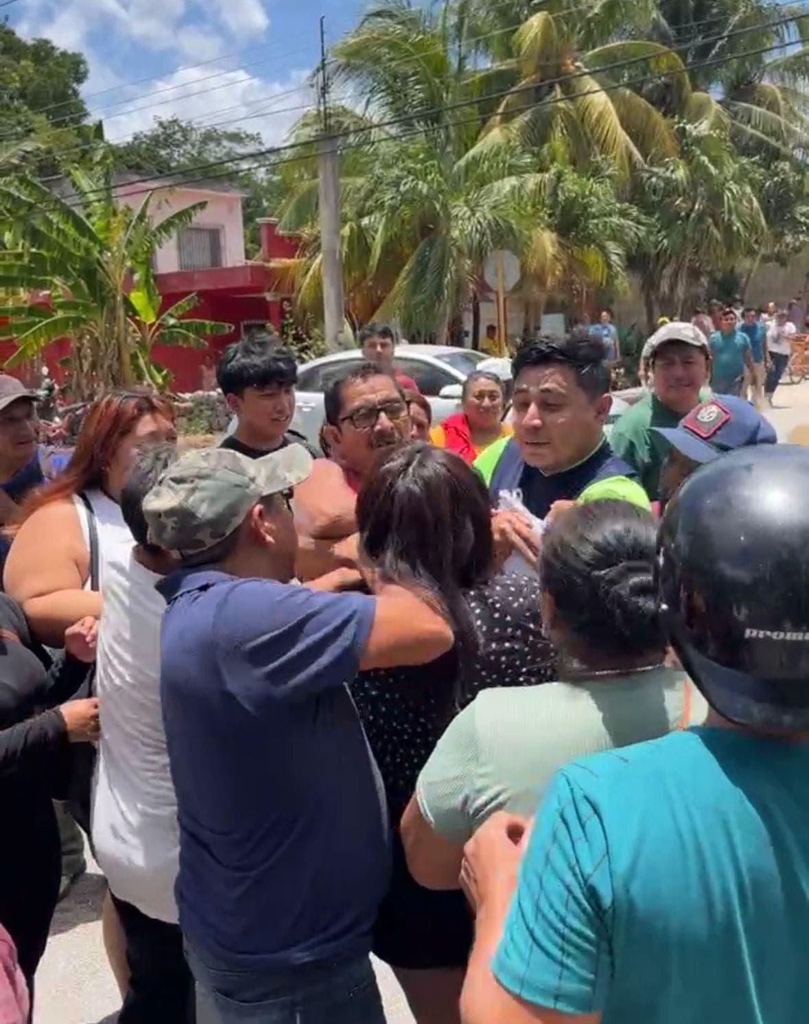 Se inconforman simpatizantes del PRD en Felipe Carrillo