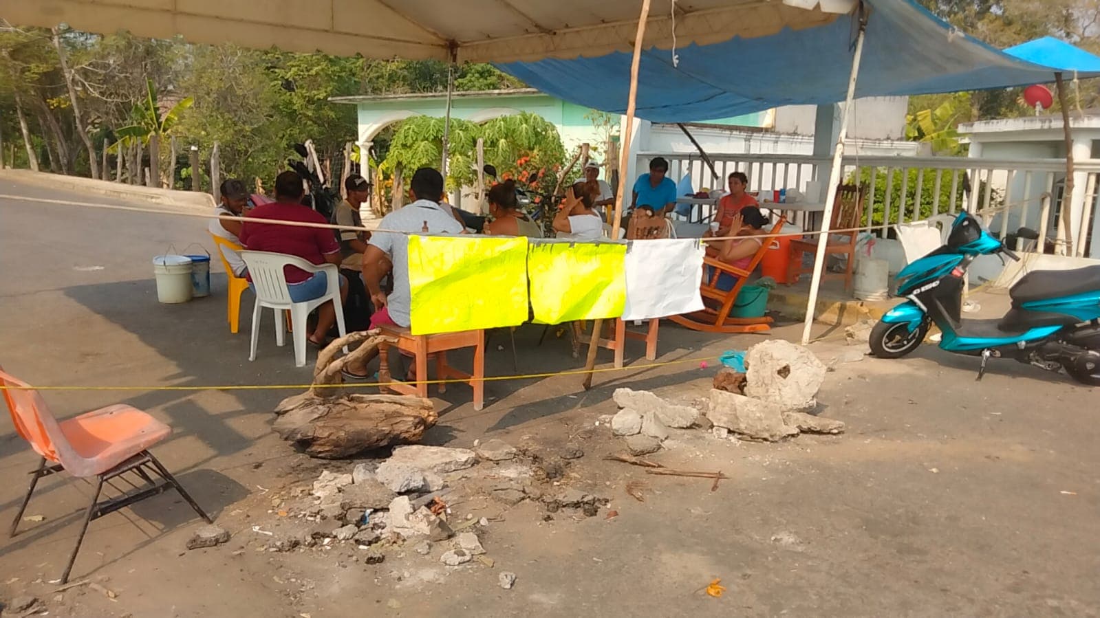 Llevan 13 días de bloqueos por falta de agua