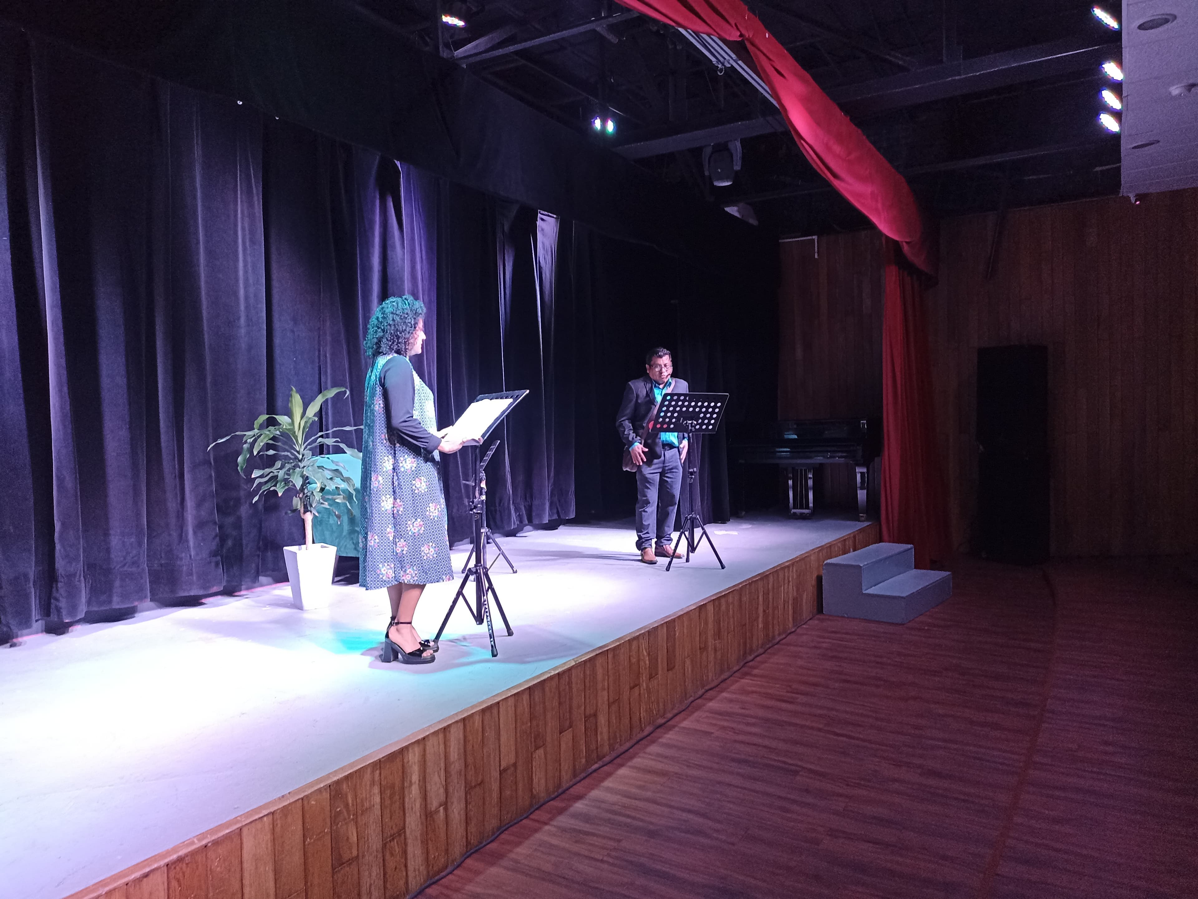Dramatizan "Entre Pancho Villa y Una Mujer Desnuda" en el Centro Cultural