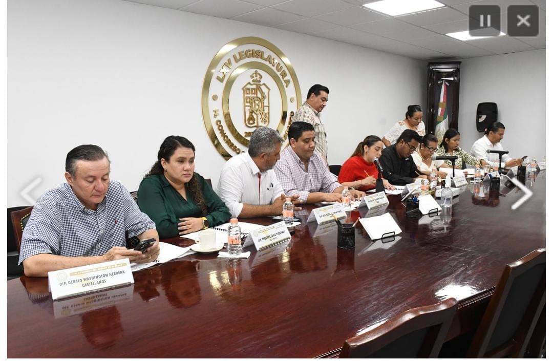May manda a extraordinario al Congreso del Estado