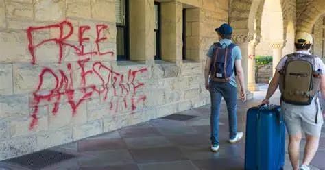 Detienen a propalestinos en la Universidad de Stanford