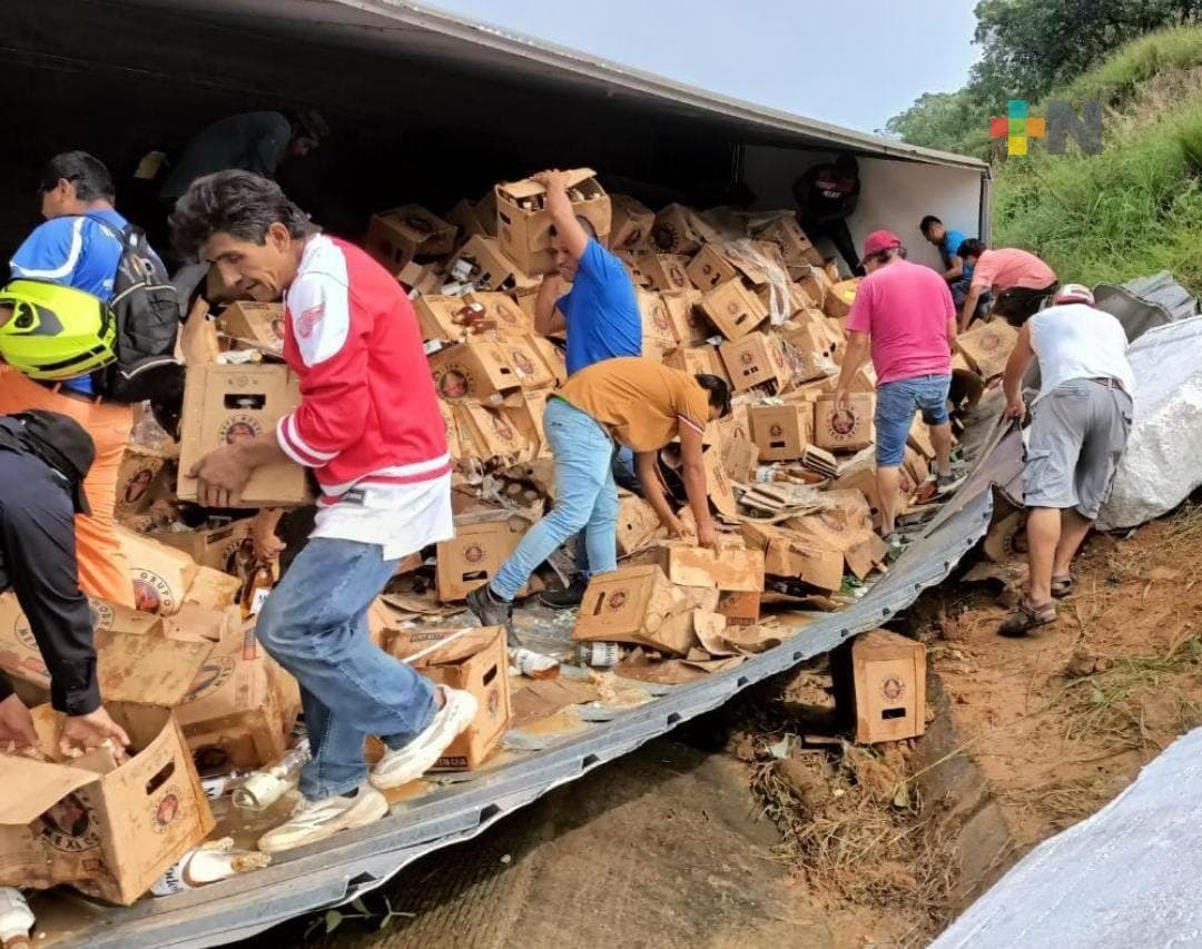 Piden transportistas prisión para quienes cometen rapiña en Tabasco 