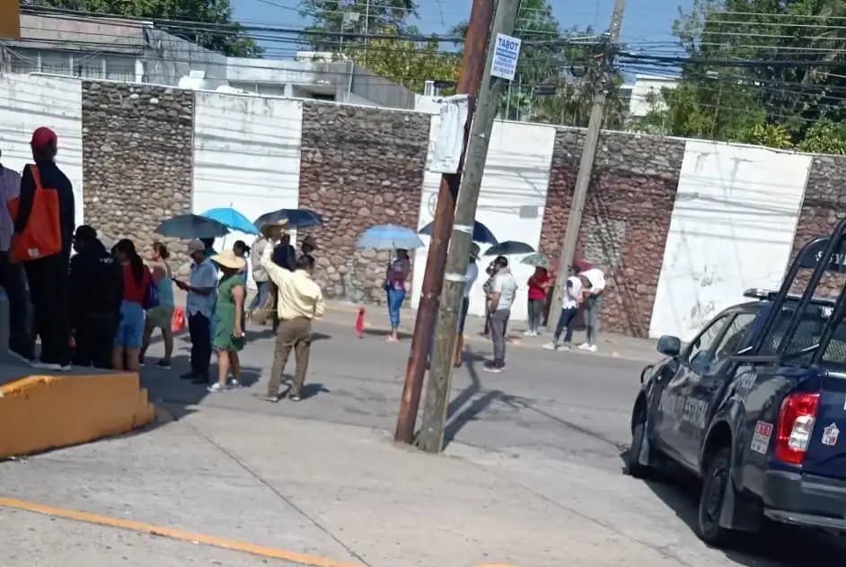 Bloquean Méndez por falta de luz