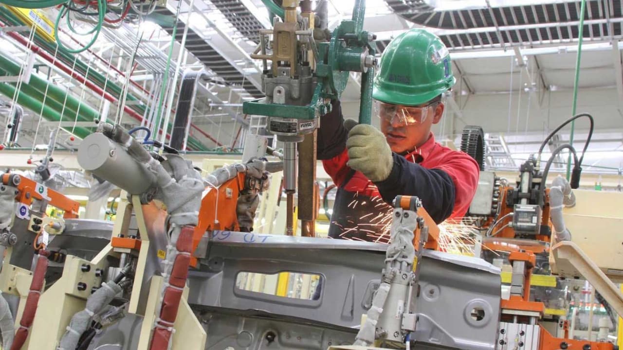 México generó más de 295 mil empleos a mitad de 2024