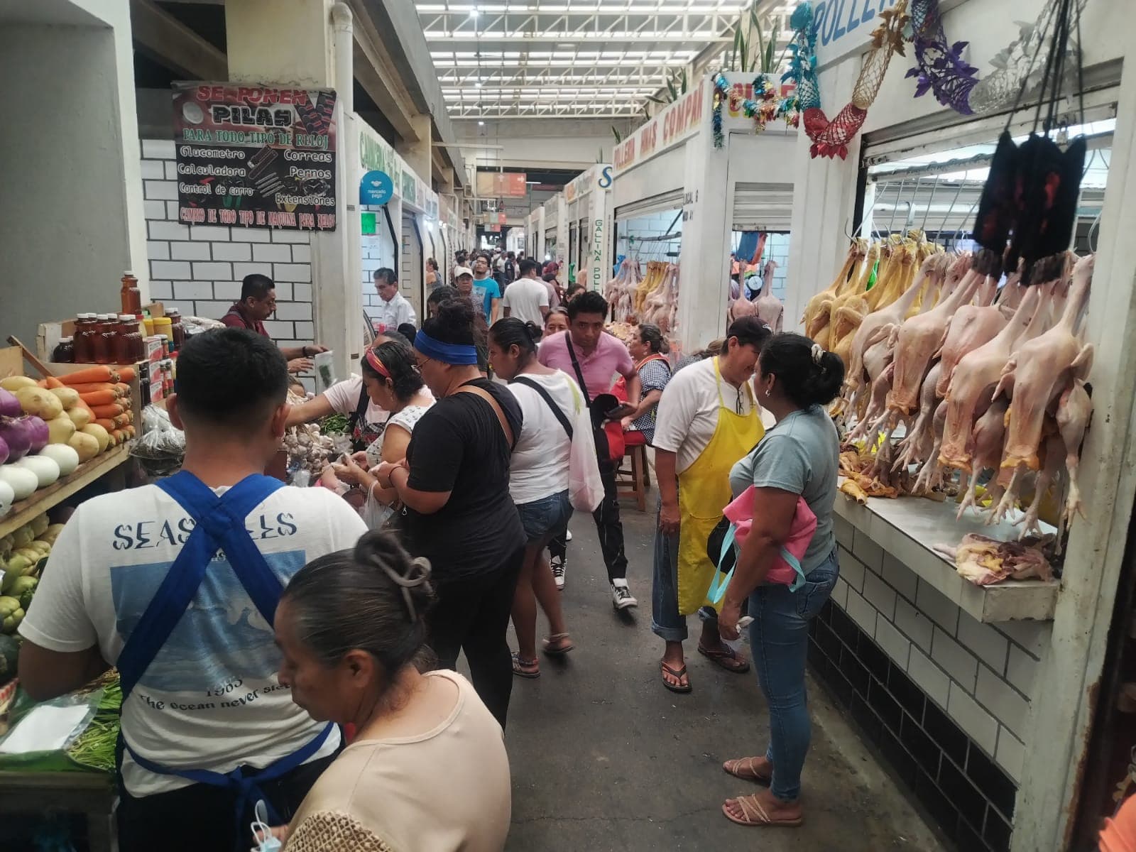 Ayuntamiento de Centro amenaza a comerciantes: Locatario