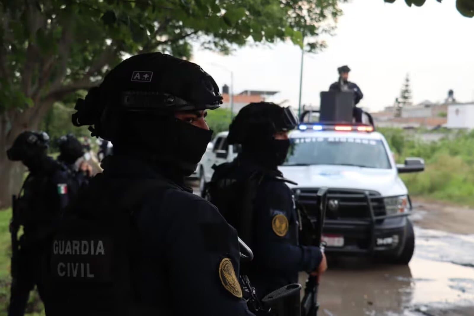 Secuestra Cártel Jalisco a policías, los rescatan
