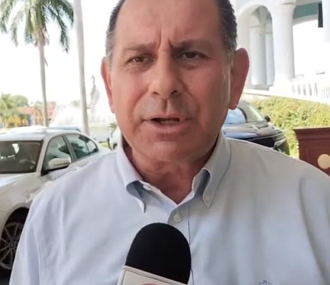 Asfixian cuotas a transportistas piden reforma a Ley