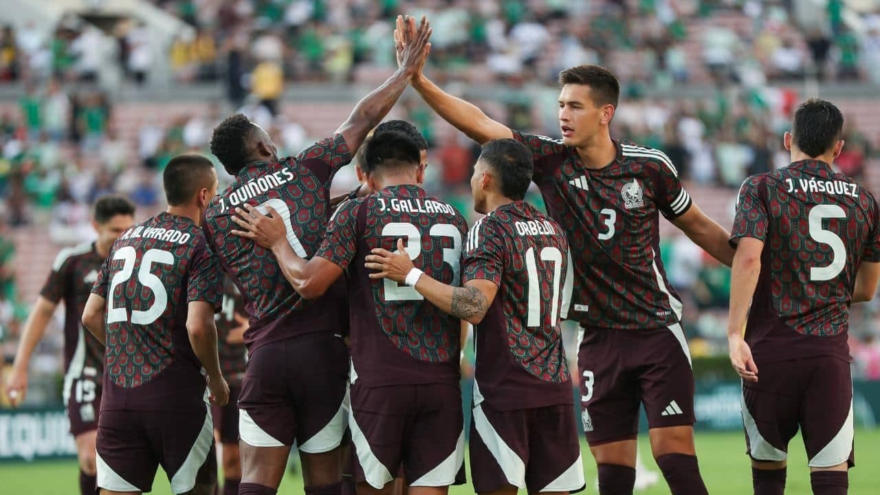 “Vasco” Aguirre da a conocer lista de seleccionados para enfrentar a Honduras