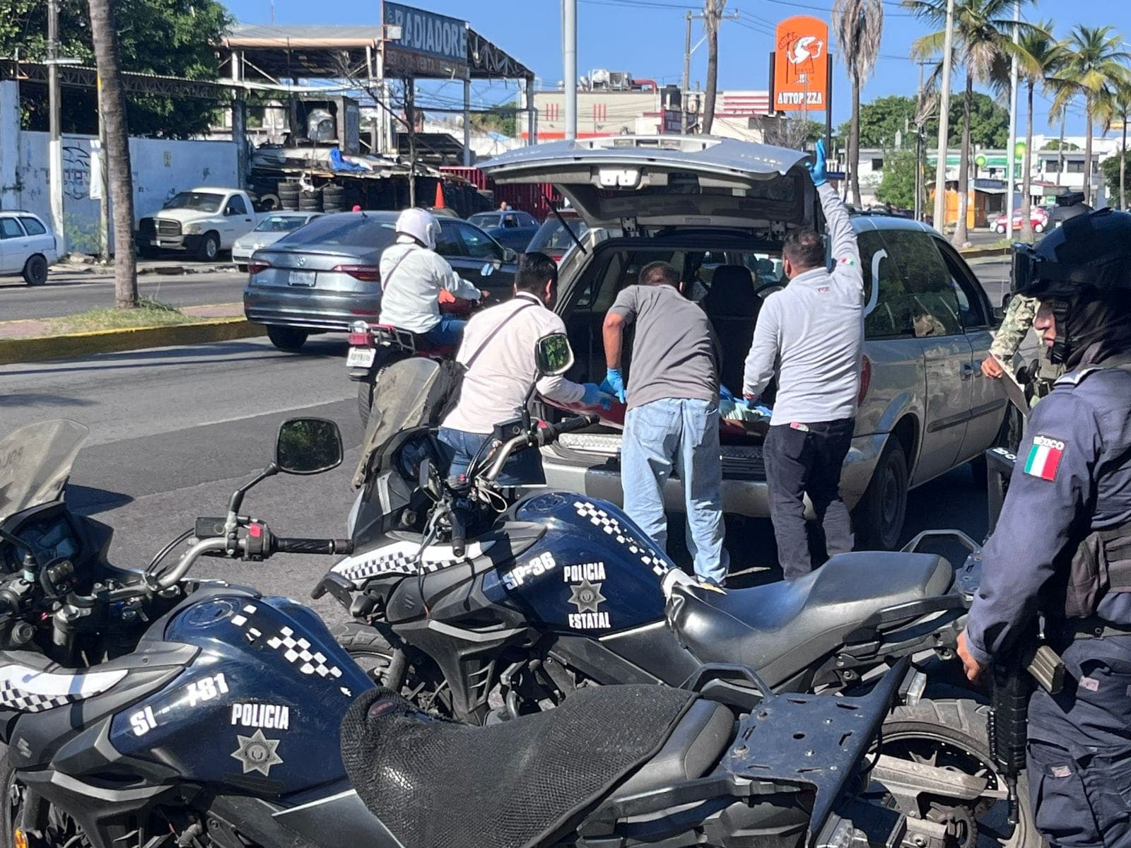 Conductora de camioneta arrolla y mata a músico invidente
