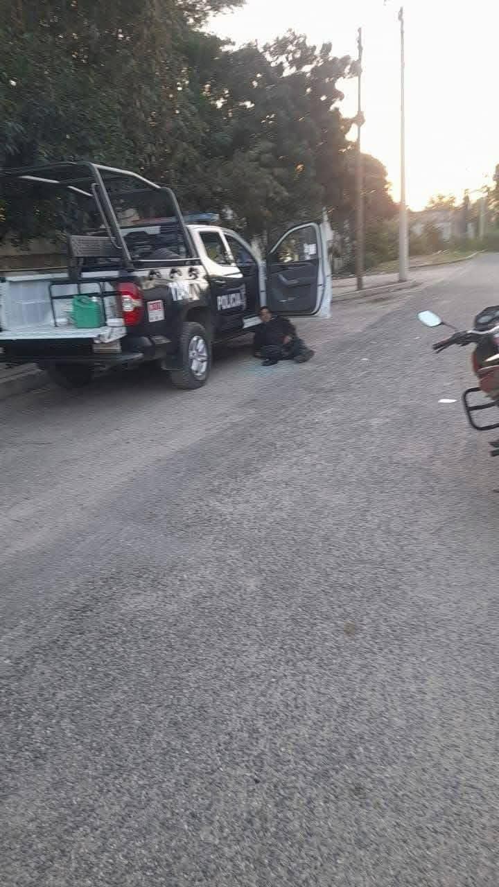 Acribillan a dos policías estatales; vigilaban bodega de 'huachicol'