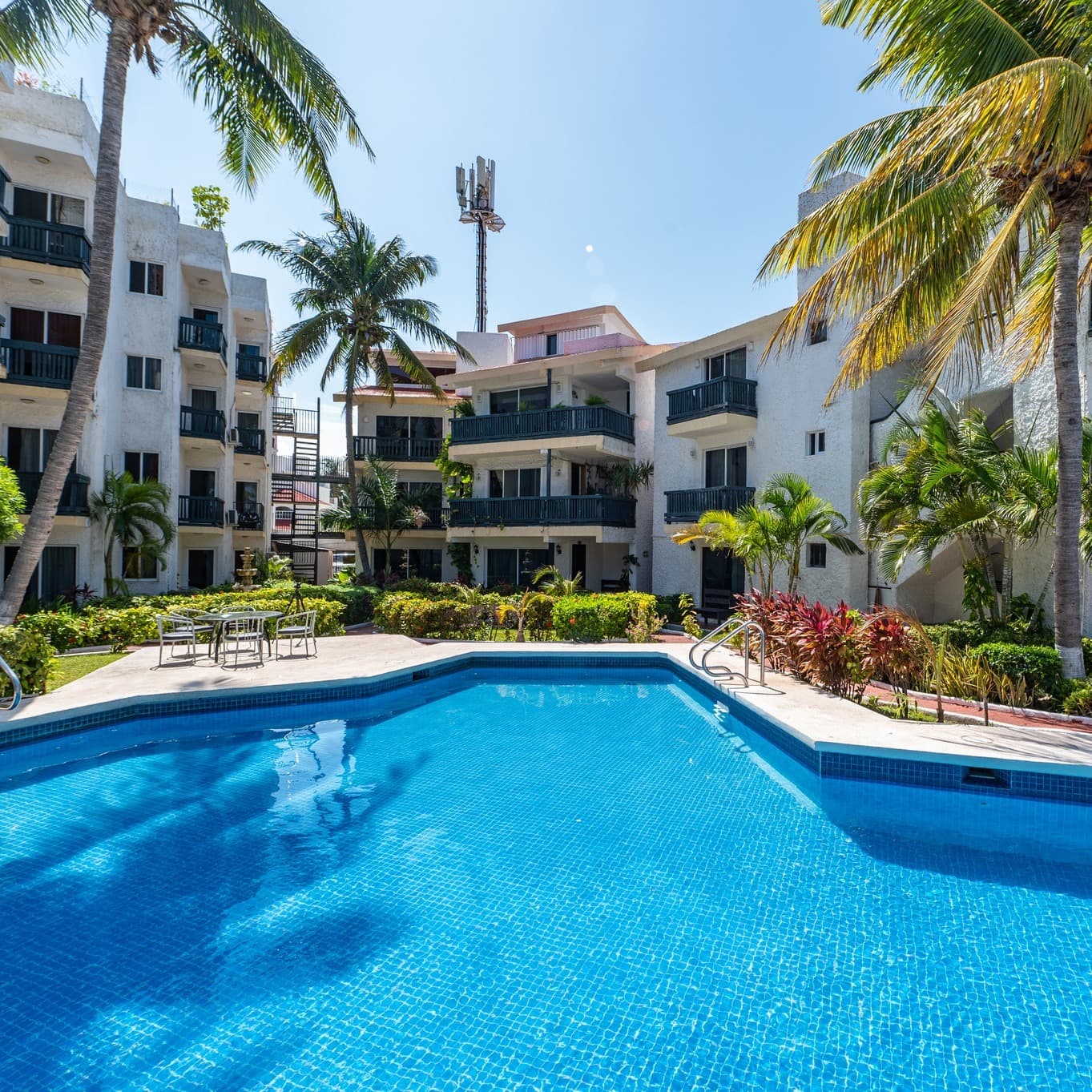 Hoteles de Cancún se quedan sin trabajadores por mala paga