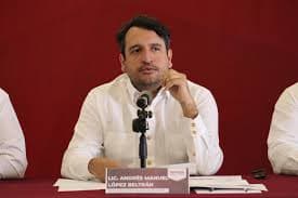 Pruebas pide Andy López a Loret sobre acusaciones de recibir dinero 