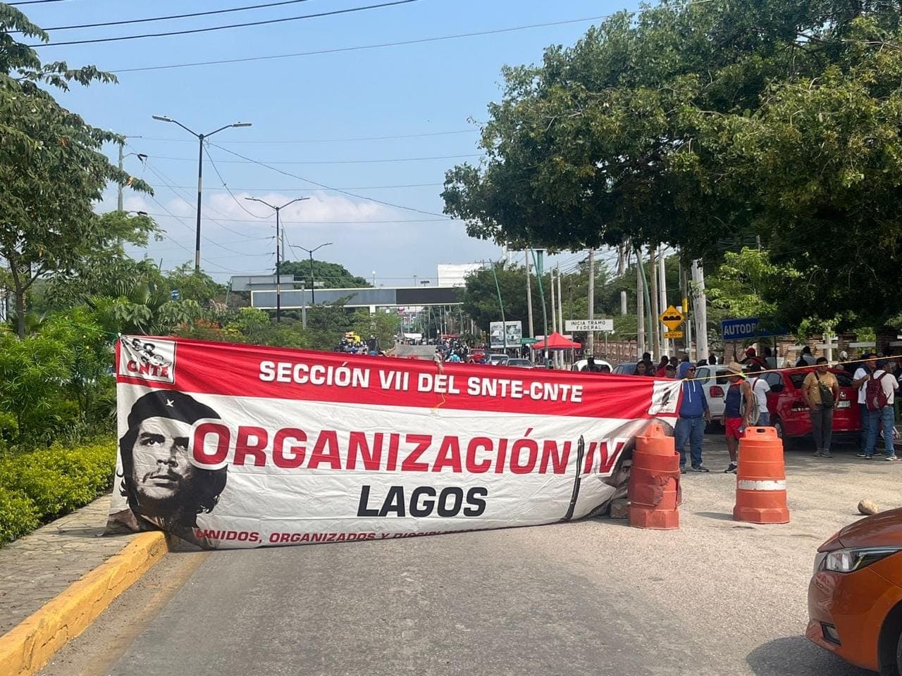 Retoman bloqueos de la SNTE-CNTE en Chiapas