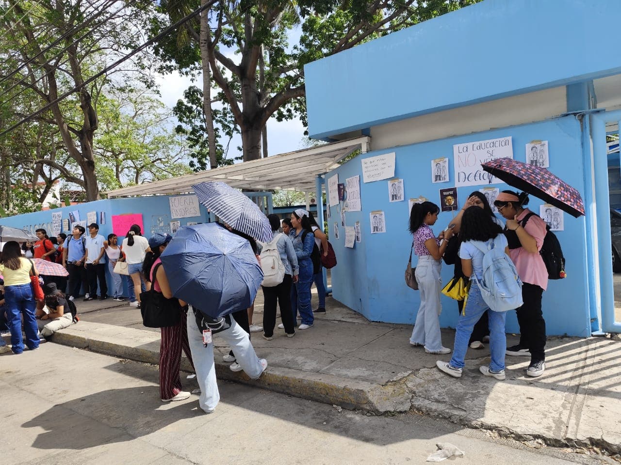 Protestan contra director de UPN; Setab lo mantiene en el cargo