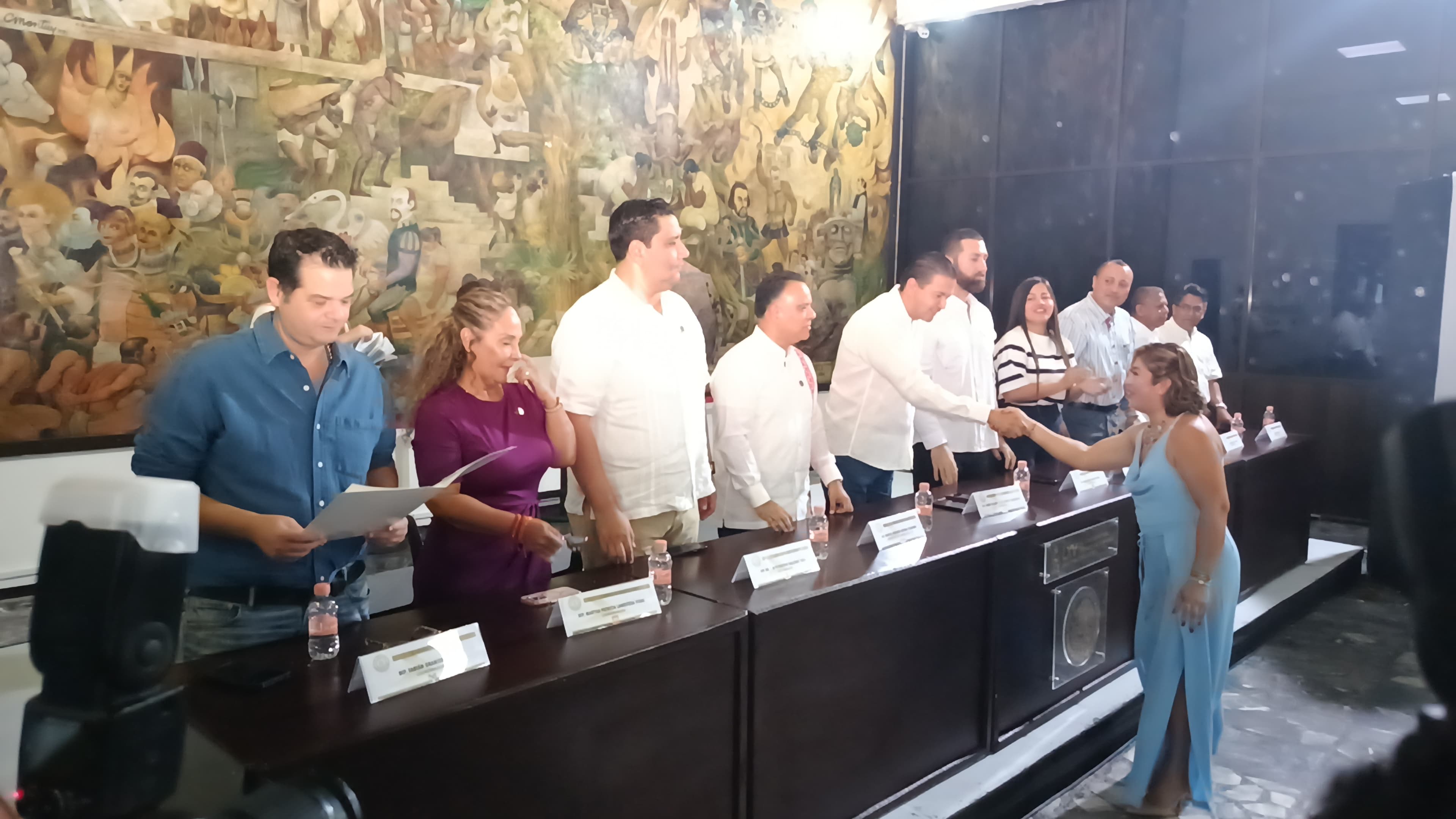 Reconocen labor de funcionarios del Poder Legislativo