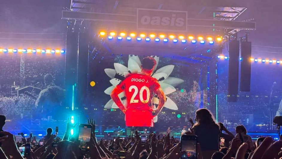 Oasis rinde homenaje al portugués Diogo Jota