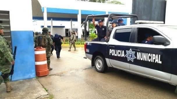 Balean casa de comandante de la policía en Cárdenas 