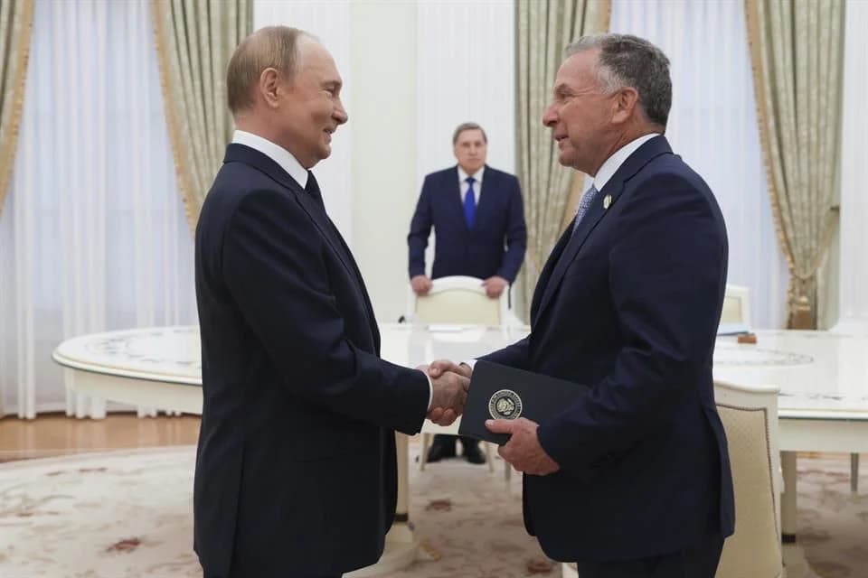 Recibe Putin a enviado de Trump para hablar sobre Ucrania
