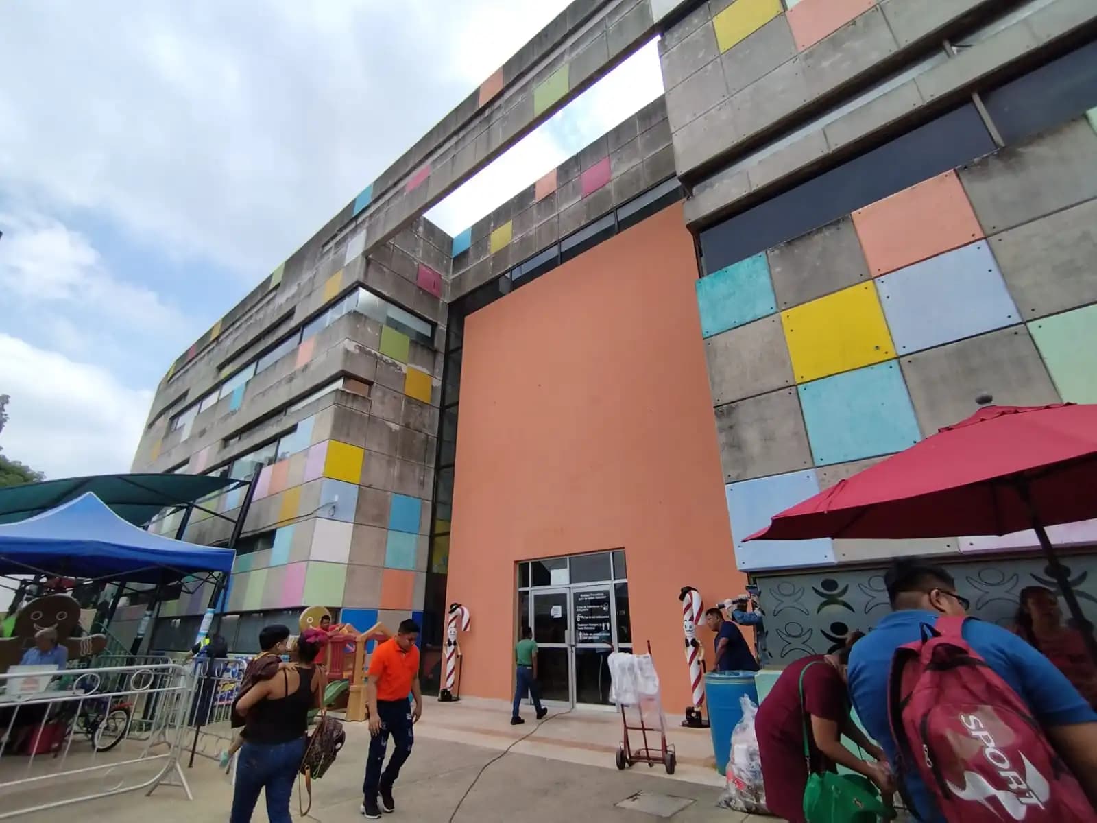 No politiza ayuda Mago Chong-Tall