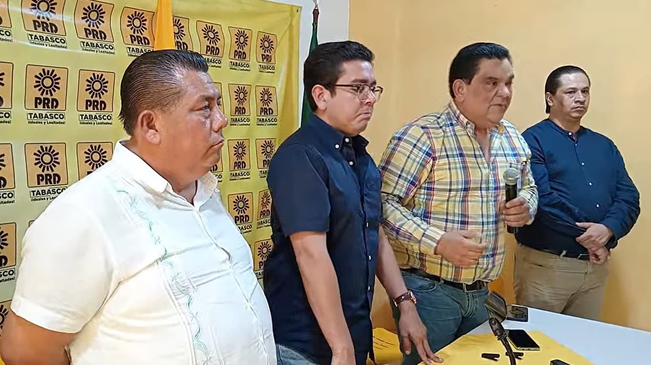 Lamenta PRD que Morena impulse al hijo de AMLO