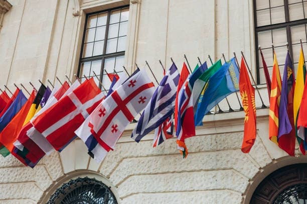 Tristeza y soledad aumentaron en países tras pandemia: OCDE