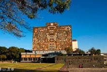 UNAM reconoce trayectoria de árbitra Katia Itzel García 