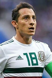 Andrés Guardado anuncia su retiro