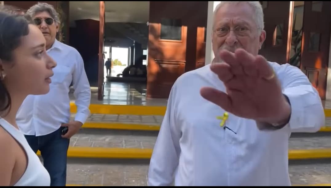 Rector de universidad de Campeche es acusado de agredir a estudiante