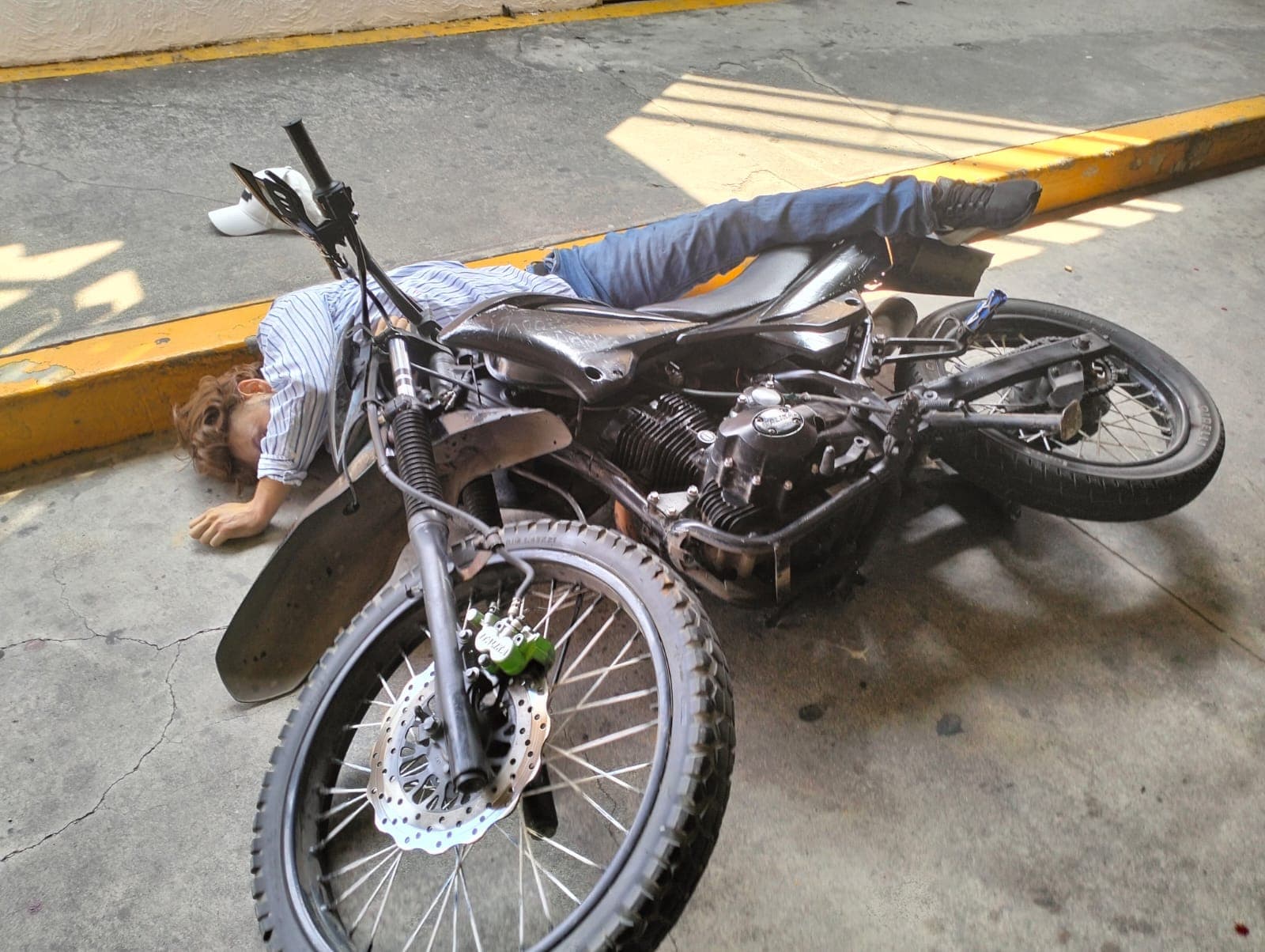 Asaltan joyería en plaza Las Américas 