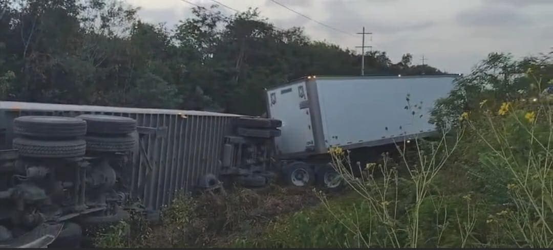 Choque en zona maya deja dos muertos y un herido
