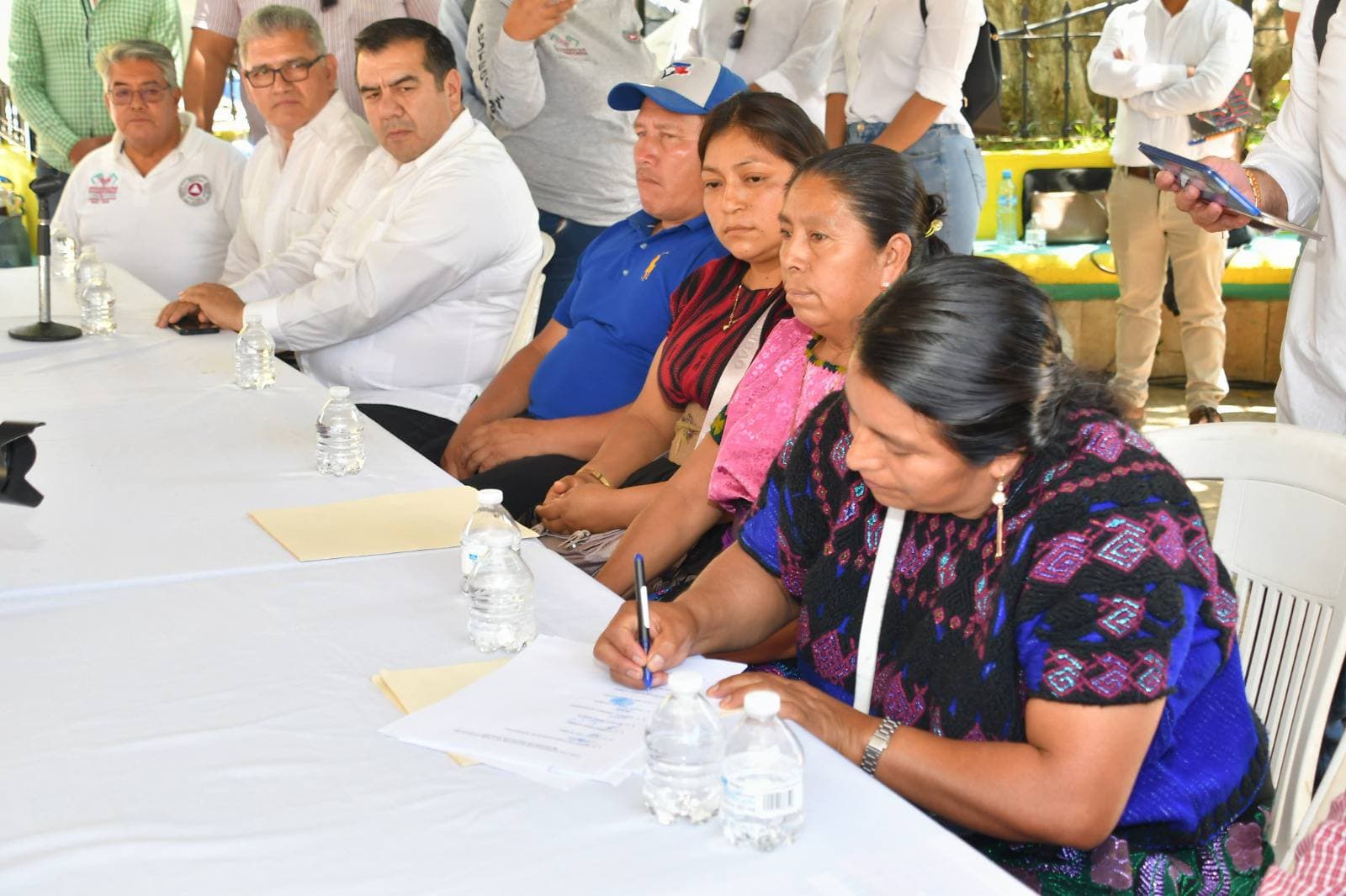 Firman pobladores de Pantelhó pacto de civilidad