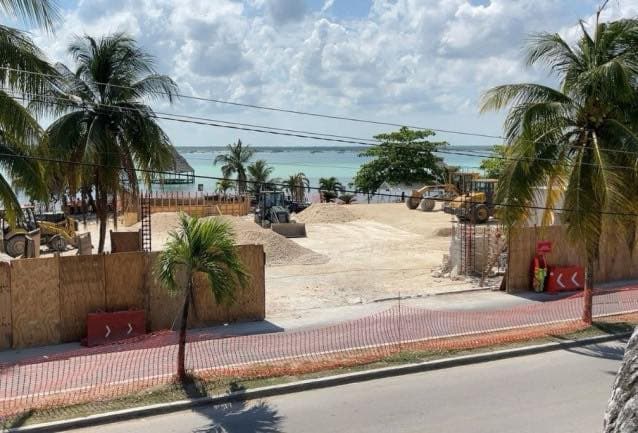 Ejército se niega a detener obra de casa de descanso en Bacalar